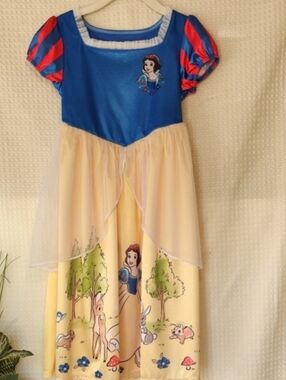 Disney Princess Snow White and Animal Friends Night Gown Size 4T